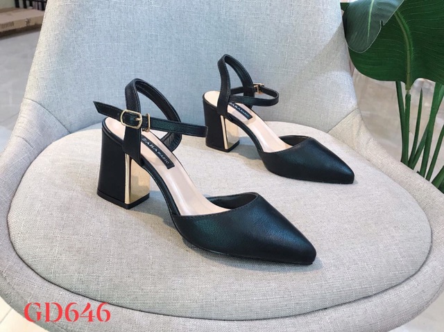 XẢ HÀNG T05- Giày Sandal cao gót bịt mũi gót vuông 7p bọc vàng da lì hàng VNXK siêu chảnh