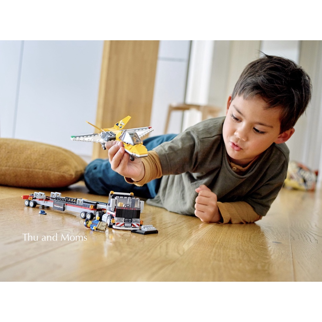 Lego City 60289 xe chở máy bay