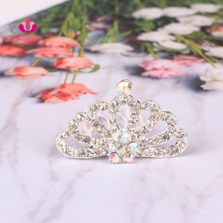 Vương miện đính đá xinh xắn cho bé gái