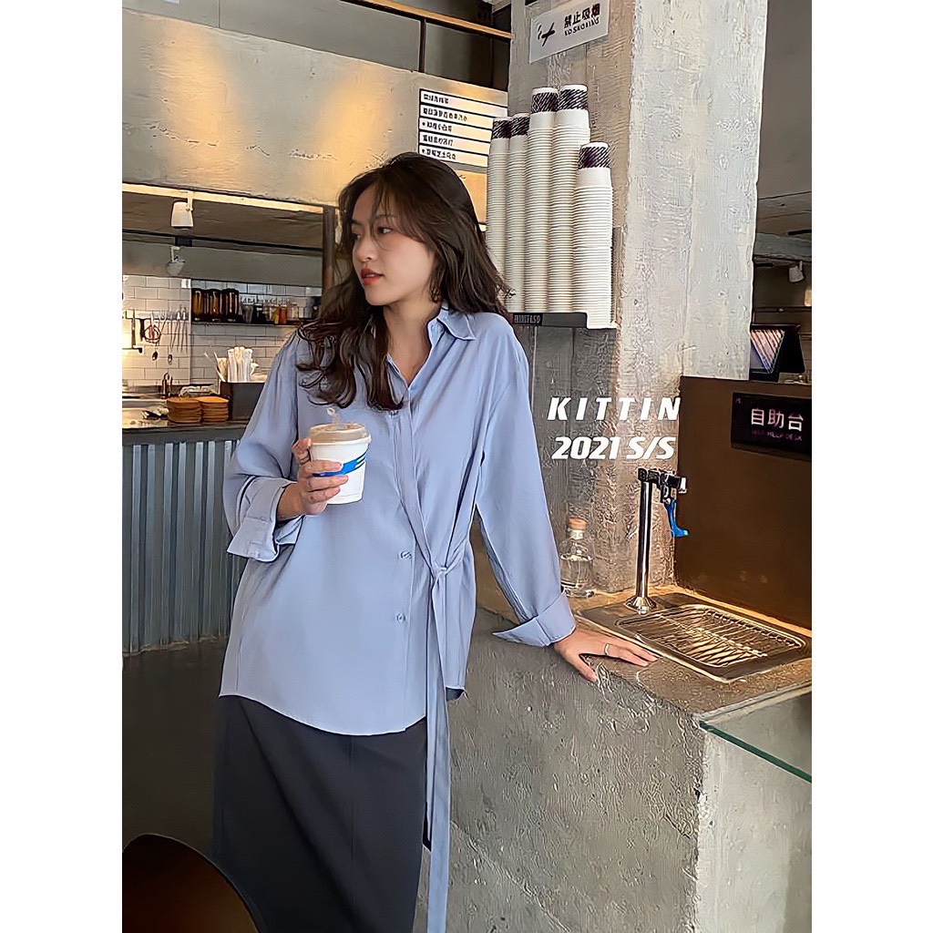 Áo Sơ Mi Buộc Nơ Eo Vải Đũi Trơn Có Dây Thắt Eo Tôn Dáng Freesize - Áo Sơ Mi Dài Tay Buộc Dây Chéo Cổ Đức 3 Màu