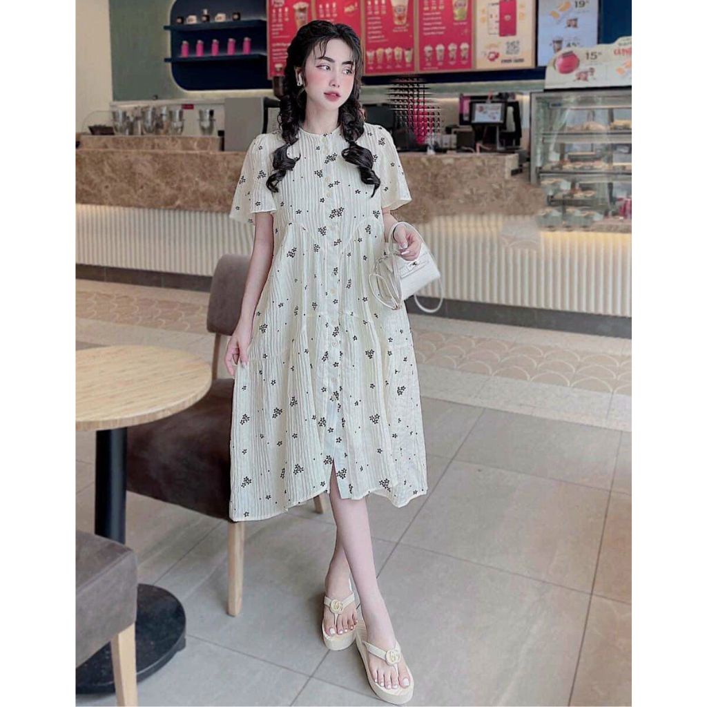 Váy Bầu Trắng Hoa Nhí Đầm Bầu Hè Cộc Tay Đi Làm Đi Chơi Công Sở M549 Mom and Baby