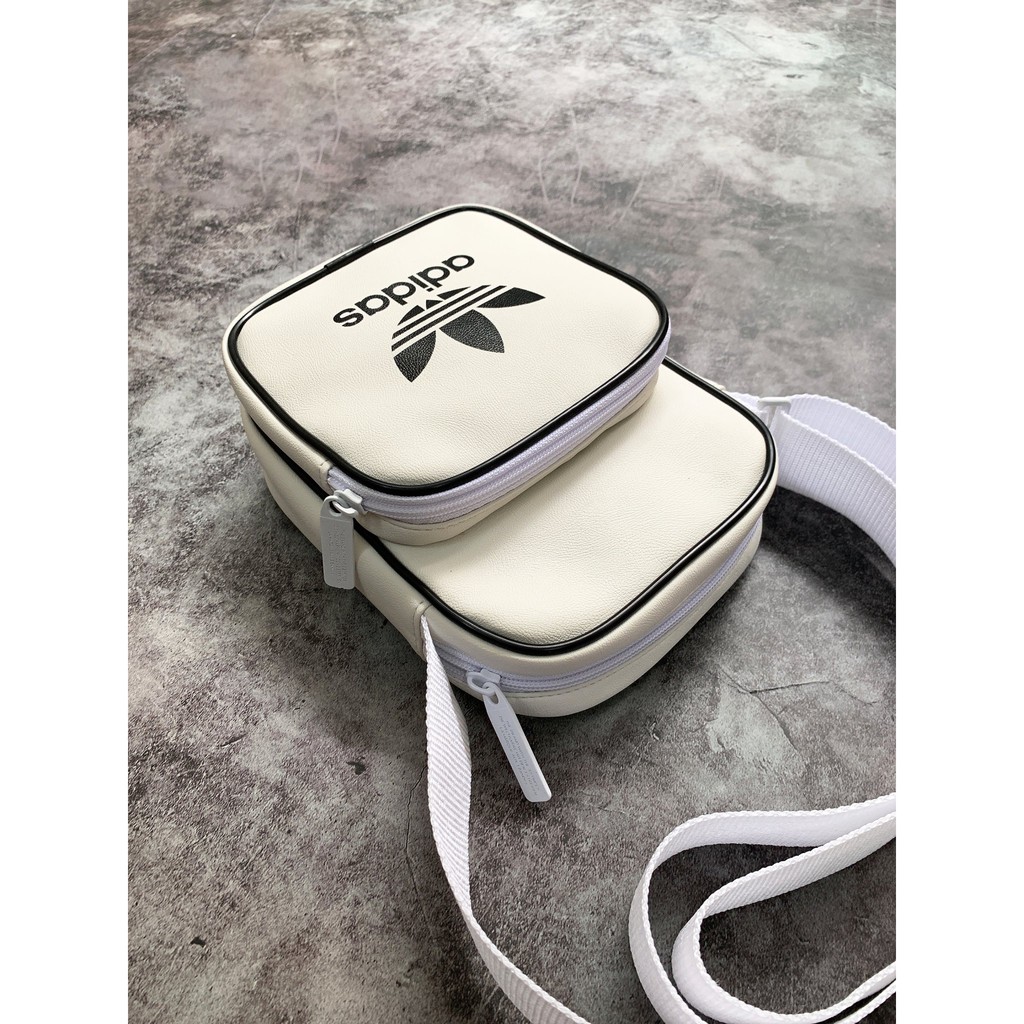Túi Đeo Chéo Adidas Trắng Vintage Mini Bag Classic Full Tag Code | BigBuy360 - bigbuy360.vn