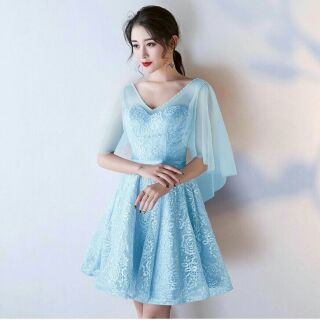 Đầm xòe ren tay loe