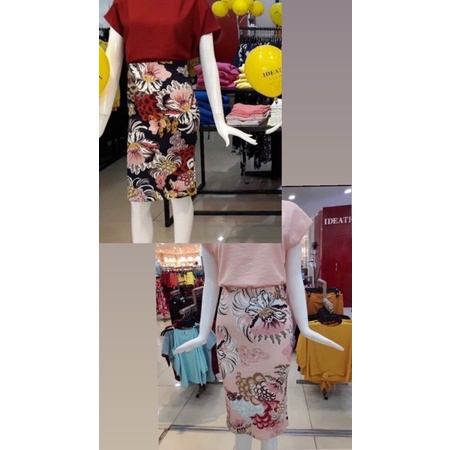 Chân váy hoạ tiết hoa công sở Ideation (Size S) - Thanh lý vnxk