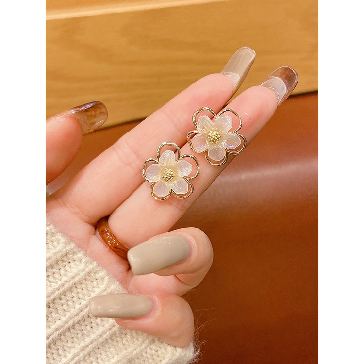 Khuyên Tai Hình Bông Hoa Phong Cách Vintage Dành Cho Nữ