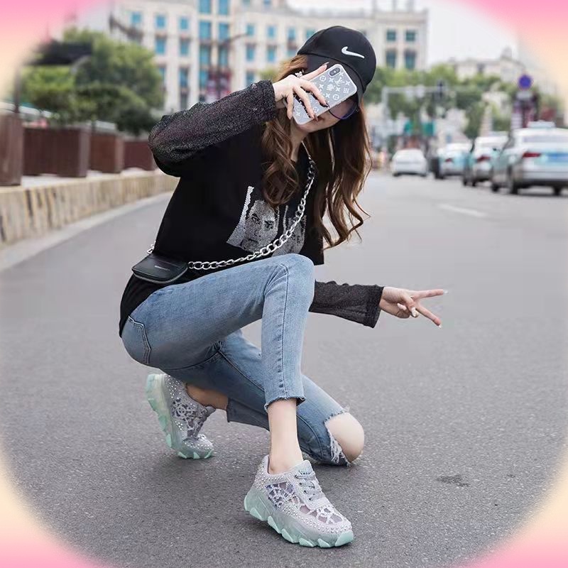 Giày Thể Thao Mùa Hè Thoáng Khí Đế Phối Đá Kim Sa Lấp Lánh Phong Cách Mới Cho Nữ
