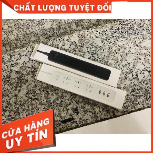 Ổ điện Xiaomi có 3 cổng usb