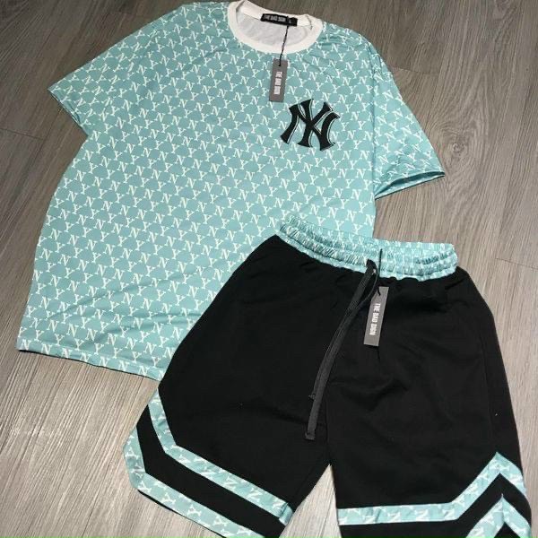SÉT ĐỒ THUN NAM NỮ TAY NGẮN PHỐI CHỮ NY SIÊU ĐẸP HOT TREND 2022