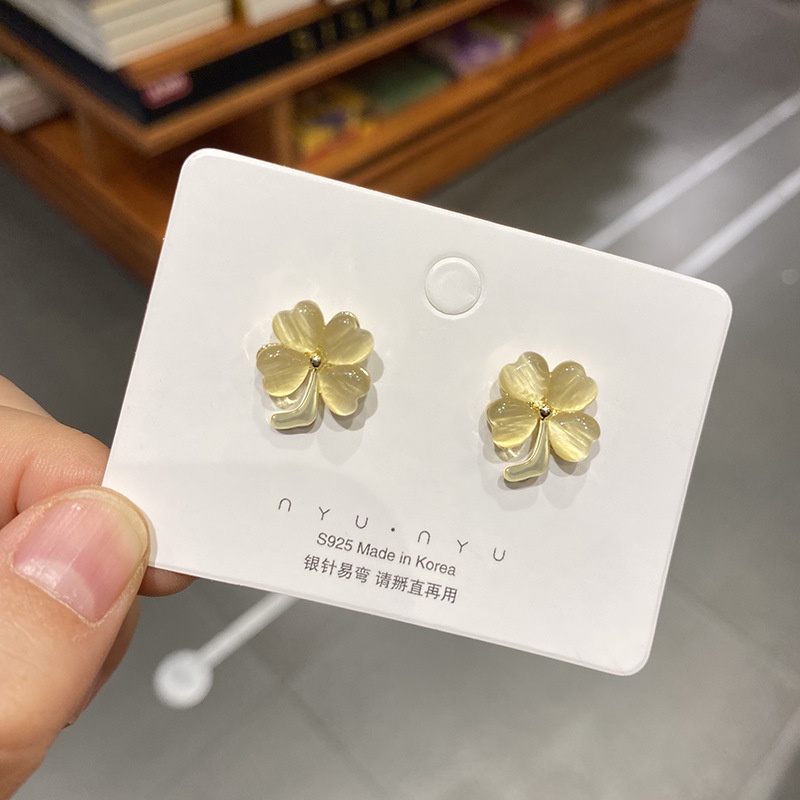 Khuyên Tai Hình Bông Hoa Nhỏ Dễ Thương Tươi Tắn Cho Học Sinh