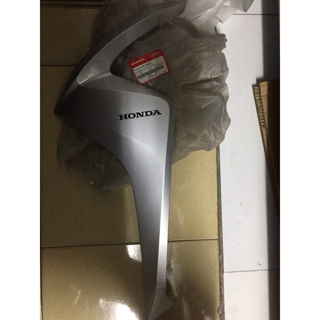 CÁNH YẾM  VISION K44 XÀI CHUNG TỪ ĐỜI 2015,2016,2017,2018,2019,2020 ZIN HÃNG HONDA