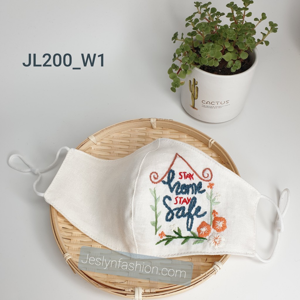 Khẩu trang thêu tay vải linen hình chữ JL200 màu trắng