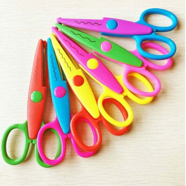 Kéo cắt răng cưa