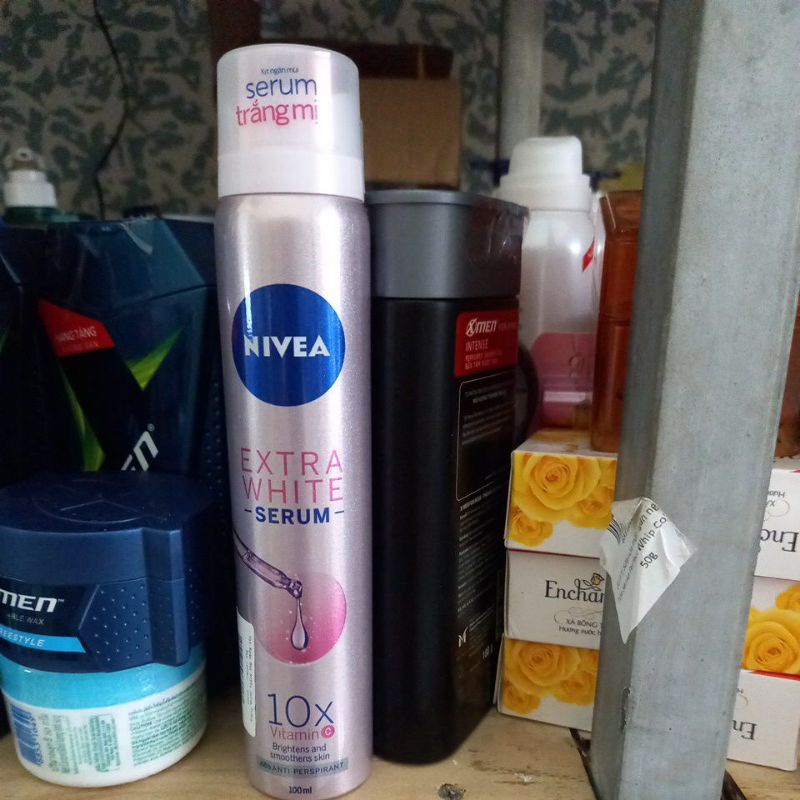 Xịt ngăn mùi NIVEA Pearl & Beauty ngọc trai quyến rũ (100ml) - 83731