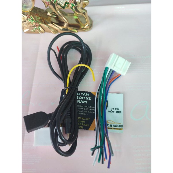 Jack loa nguồn aux usb CD OTO HUYNDAI