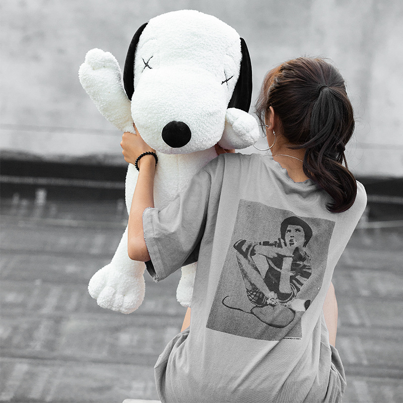 Cún Snoopy Nhồi Bông Màu Trắng / Đen Phong Cách Hàn Quốc Xinh Xắn