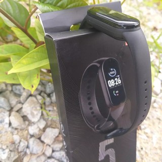 VÒNG TAY THÔNG MINH THEO DÕI SỨC KHOẺ SMARTBAND M5