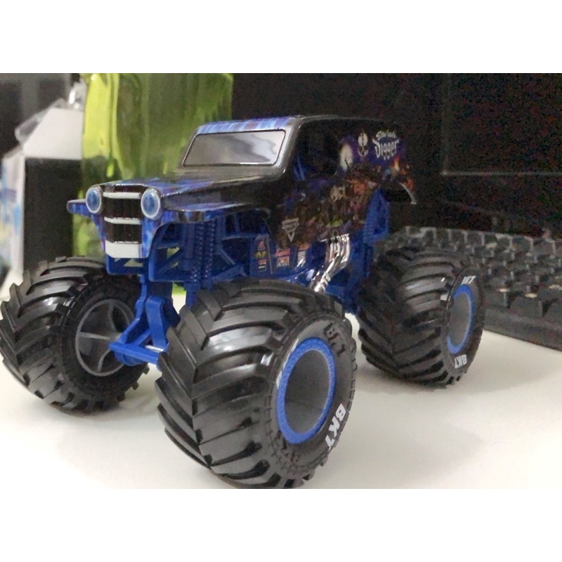 Xe Monster Jam hàng VNXK 1:24