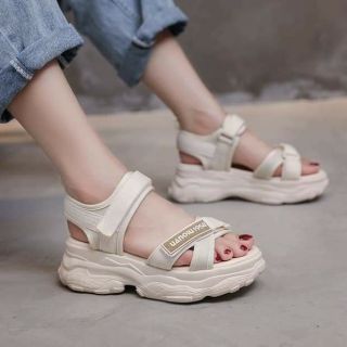 Sandal 2 Màu Trắng Đen