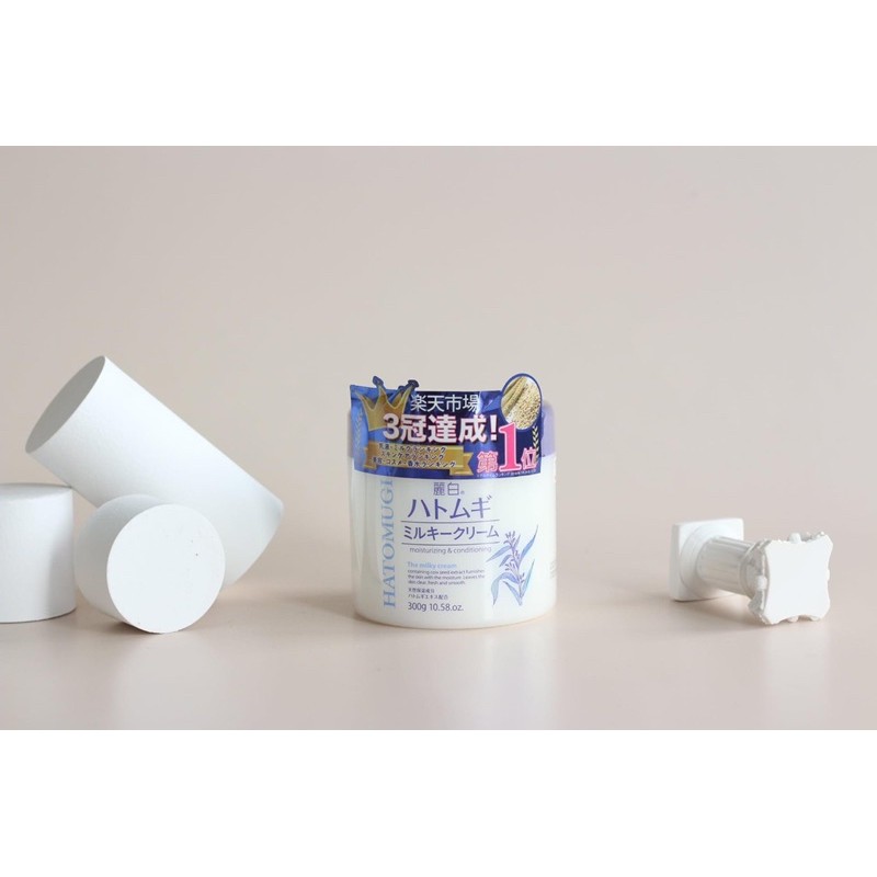 KEM DƯỠNG ẨM Ý DĨ HATOMUGI MILKY CREAM.