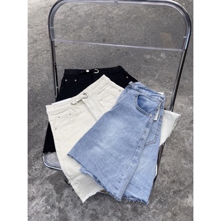 CHÂN VÁY JEANS KHOEN NÚT