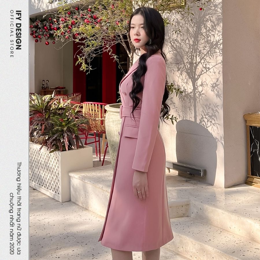 Áo khoác Mangto nữ dáng dài màu hồng kèm đai eo IFY Design FM12