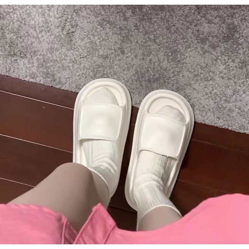 CÓ SẴN DÉP SLIPPERS TRƠN ĐẾ ĐÚC SIÊU ÊM NHẸ