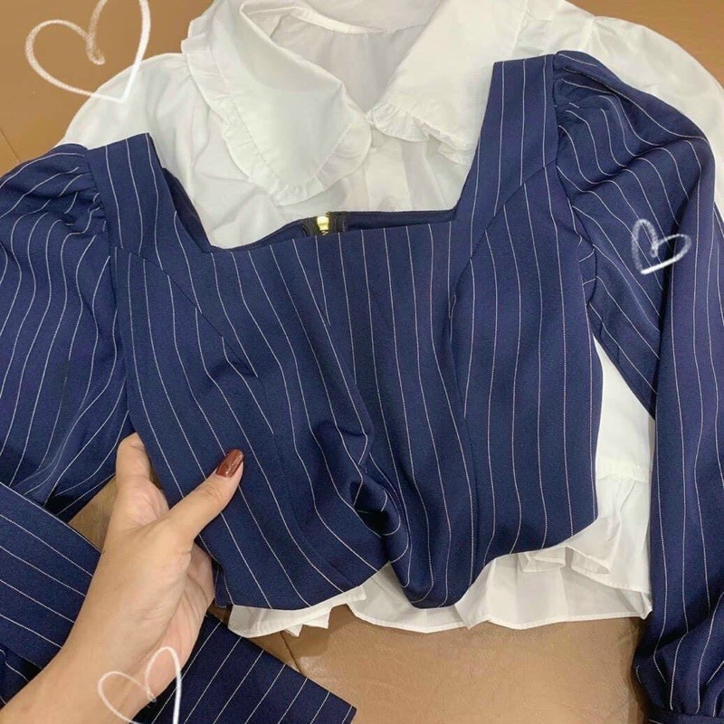 Áo croptop khoét eo cổ vuông tay phồng (kèm ảnh thật) | BigBuy360 - bigbuy360.vn