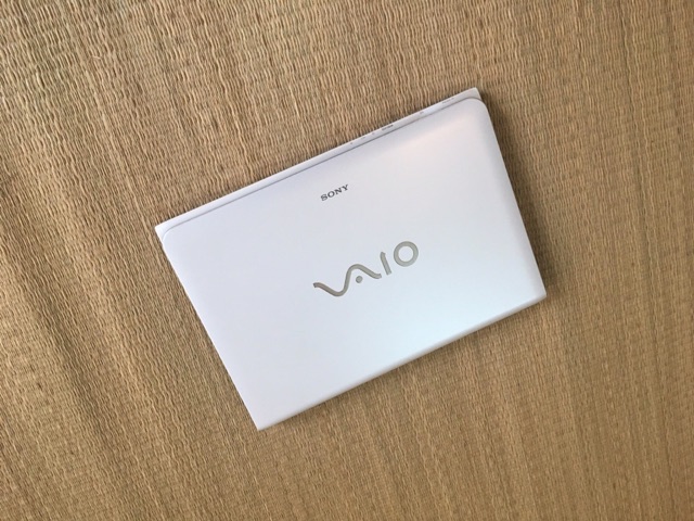 Laptop UFO Sony sve14 i5 trắng đẹp thời trang văn phòng | BigBuy360 - bigbuy360.vn