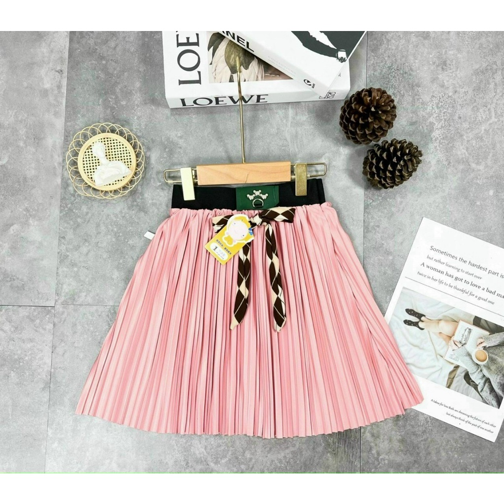 Chân váy dập ly cho bé gái