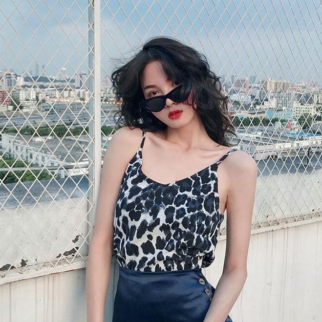 Áo Dây Nữ Hở Vai Họa Tiết Da Báo Thời Trang Hè 2020