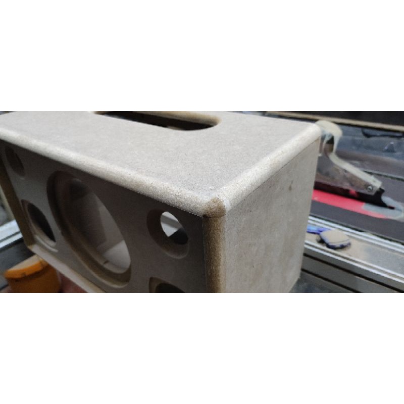 Thùng loa làm theo yêu cầu