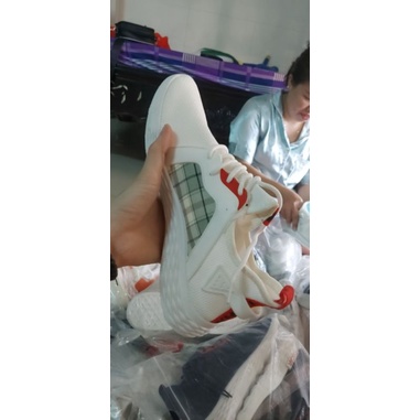 Giày thể thao nam nữ