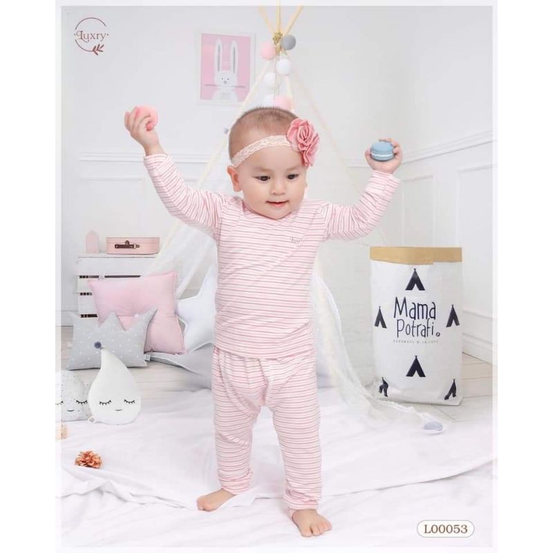 Luxry- Bộ dài cài vai kẻ sọc vải sợi tre cao cấp cho bé