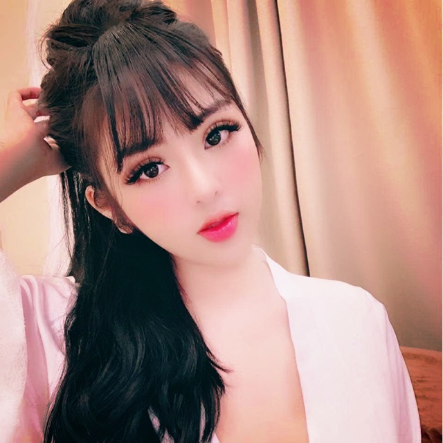 Tóc Mái May Tay Thần Thánh