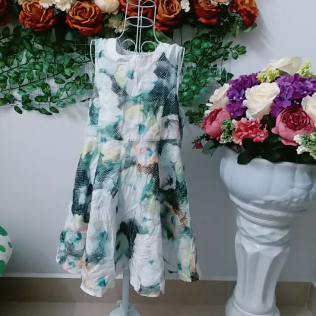 Đầm bé gái