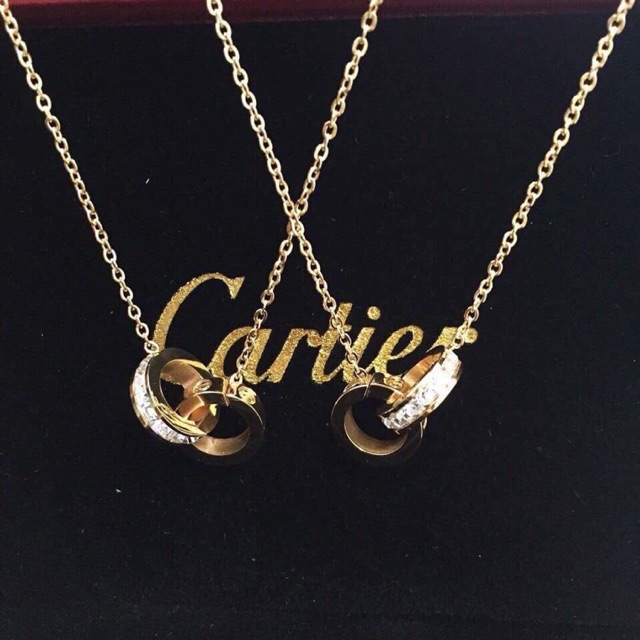 Cartier Love không được thiết kế tại trụ sở chính của hãng tại Paris, Pháp mà được tại xưởng New York vào năm 1969  Với