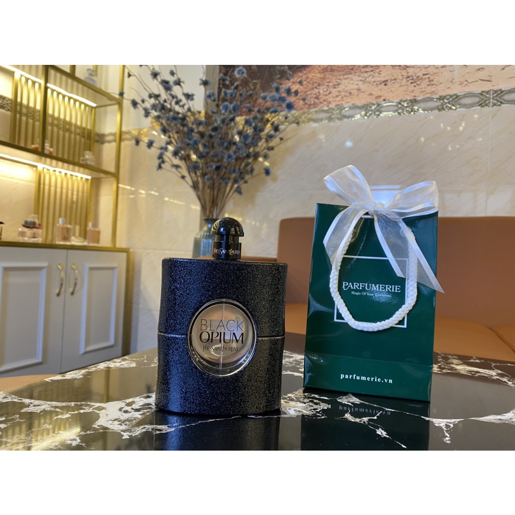 Nước hoa nữ Black Opium hương thơm ngọt ngào, bí ẩn đầy quyến rũ