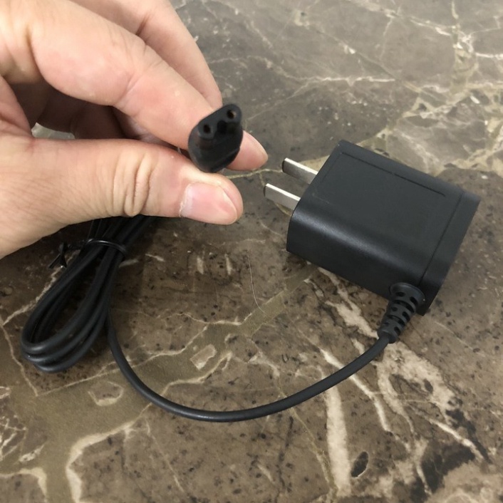 Bộ củ sạc Adaptor mã HQ8505, dùng sạc pin cho máy cạo râu của hãng Philips - Công suất 5.4W