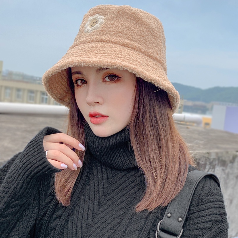 Korean retro style winter warm fur hat for women