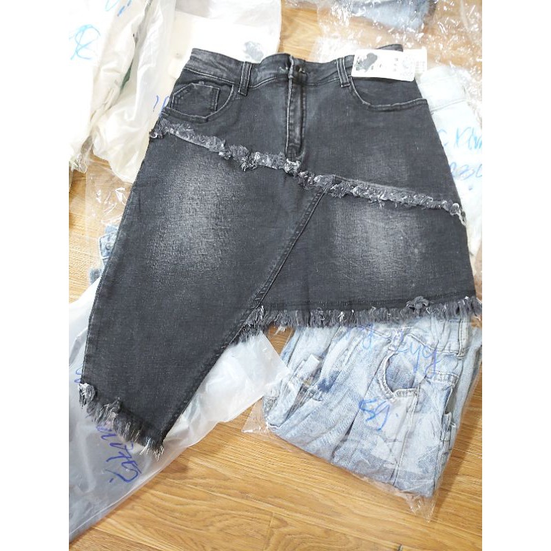 combo 3 cv jeans 55k 1 yếm 65k 1 dài 59k