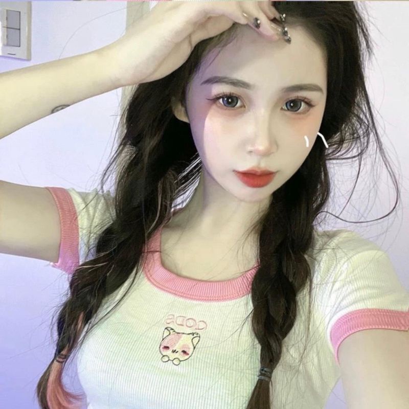 Áo Croptop Ôm Body Cổ Tròn Tay Ngắn MIRA.CLOSET, Áo Trắng Viền Hồng Hoạ Tiết Thêu Con Mèo A5316