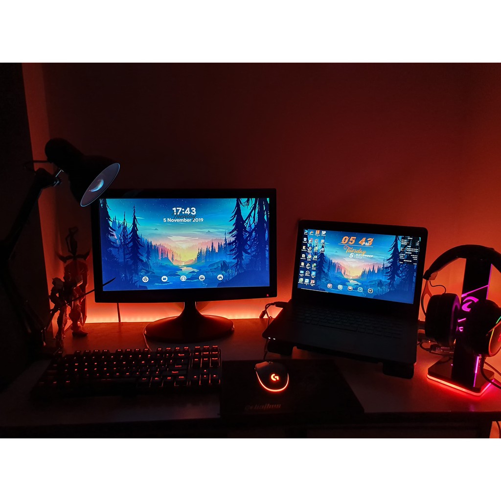 Giá treo tai nghe led RGB đơn giản PCMASTER