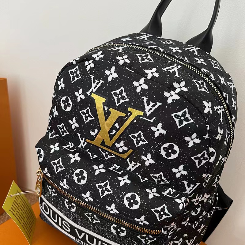 Túi Xách Tay Và Đeo Vai Gucci Cỡ Lớn Unisex 2724