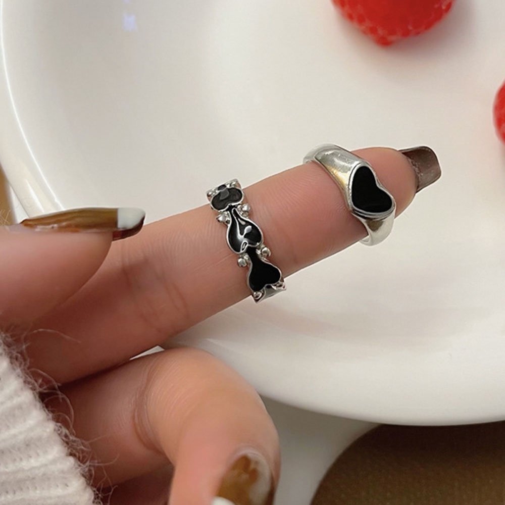Bộ 2 Nhẫn Hình Trái Tim Màu Đen Phong Cách Gothic Cổ Điển Thời Trang Cho Nữ