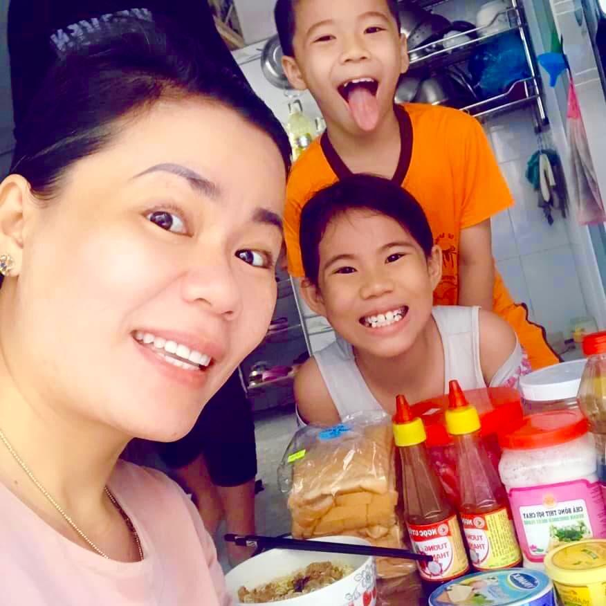 Tương ớt Tương đen Ngọc Uyên làm từ thanh long đặc sản Bình thuận giải cứu thanhlong giúp bà con tuong ot gia vị