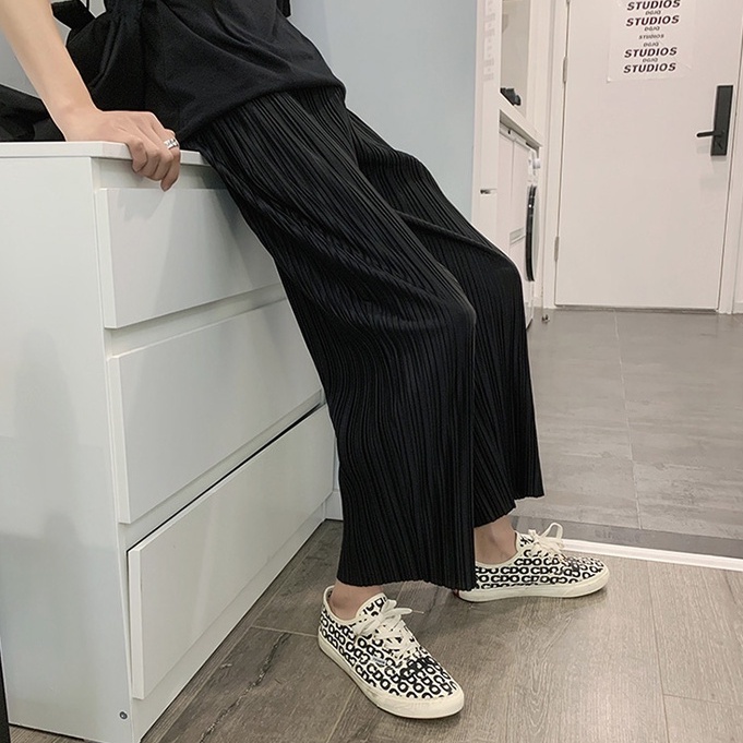 Quần ống rộng kiểu xếp ly thời trang mùa hè phong cách Hàn Quốc cho nam