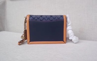Coach hutton shoulder mẫu mới