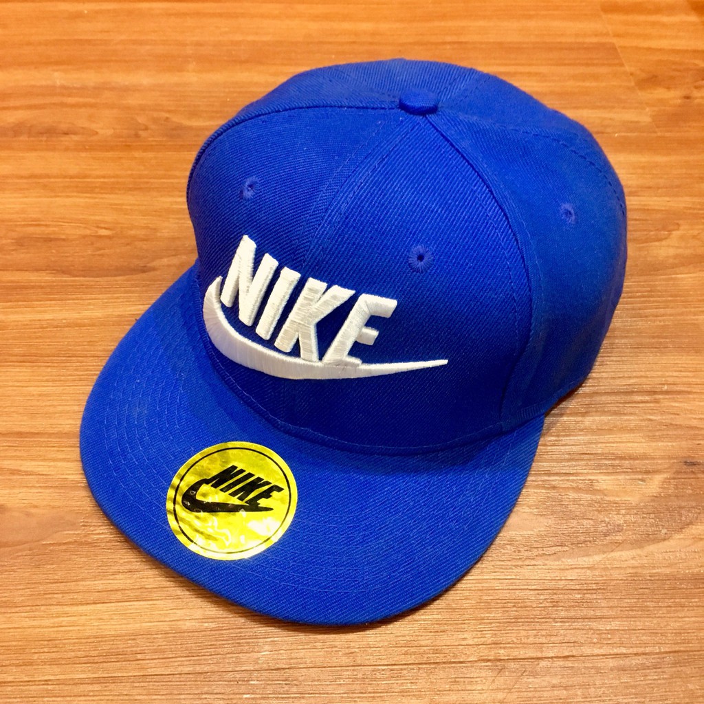 Mũ đá bóng Snapback thể thao nam sale, phụ kiện nón thời trang rẻ đẹp - 2EVSHOP