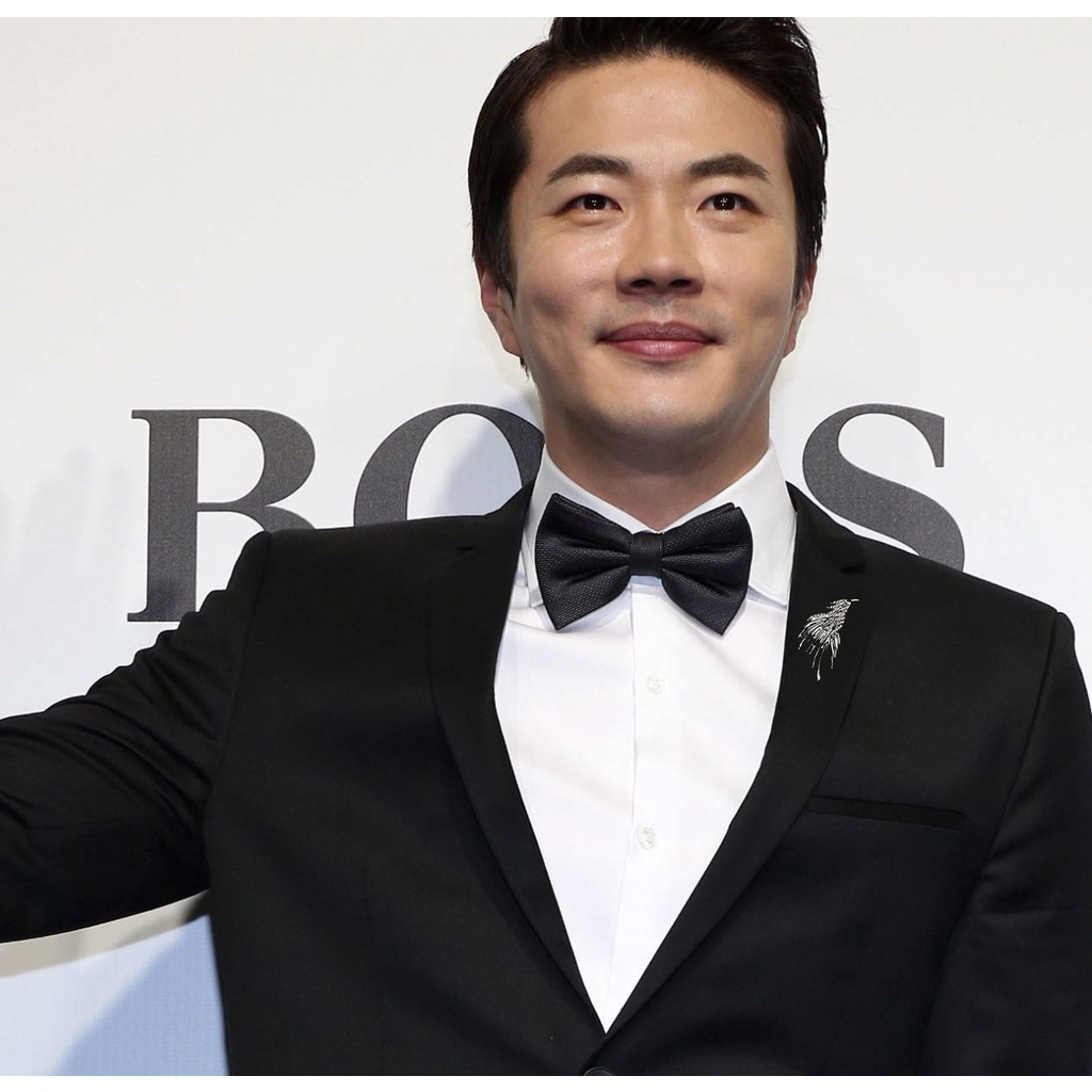 Ghim Cài Áo Hình Chim Đại Bàng Đính Đá Sang Trọng Cho Nam