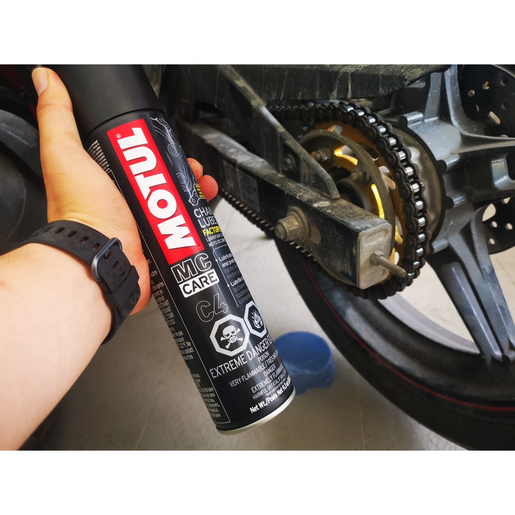 Chai Xịt Dưỡng Sên Motul C4 Chain Lube 400ml